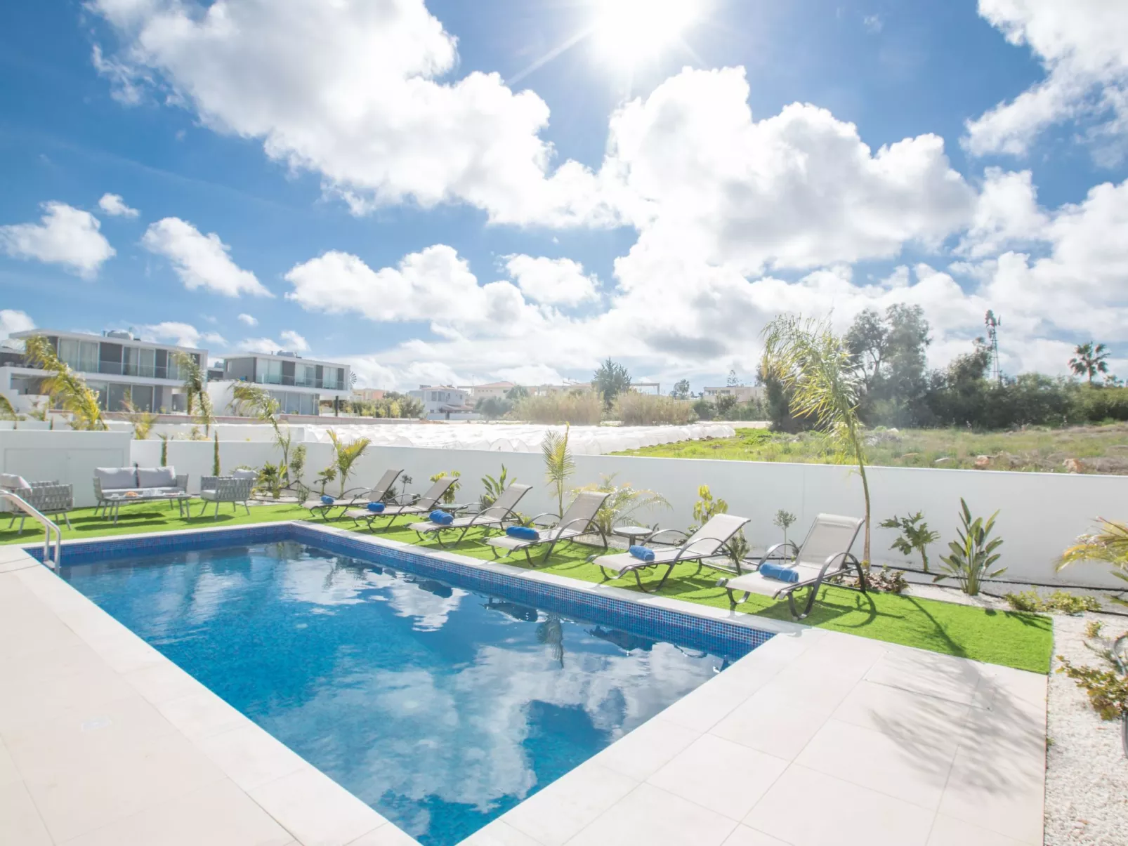 3-Schlafzimmer-Villa mit privatem Pool im Zentrum - Image-tags.info