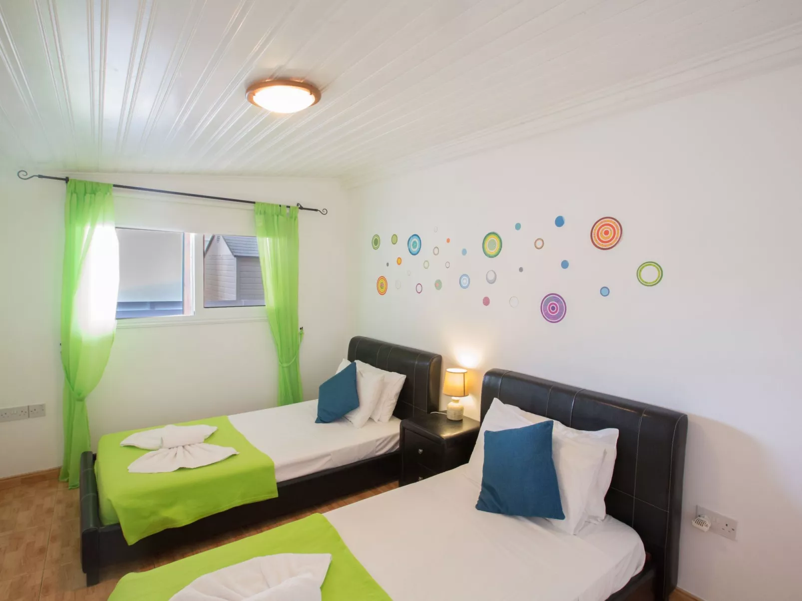 Geräumige Villa mit 3 Schlafzimmern und Pool in Protaras - Image-tags.info