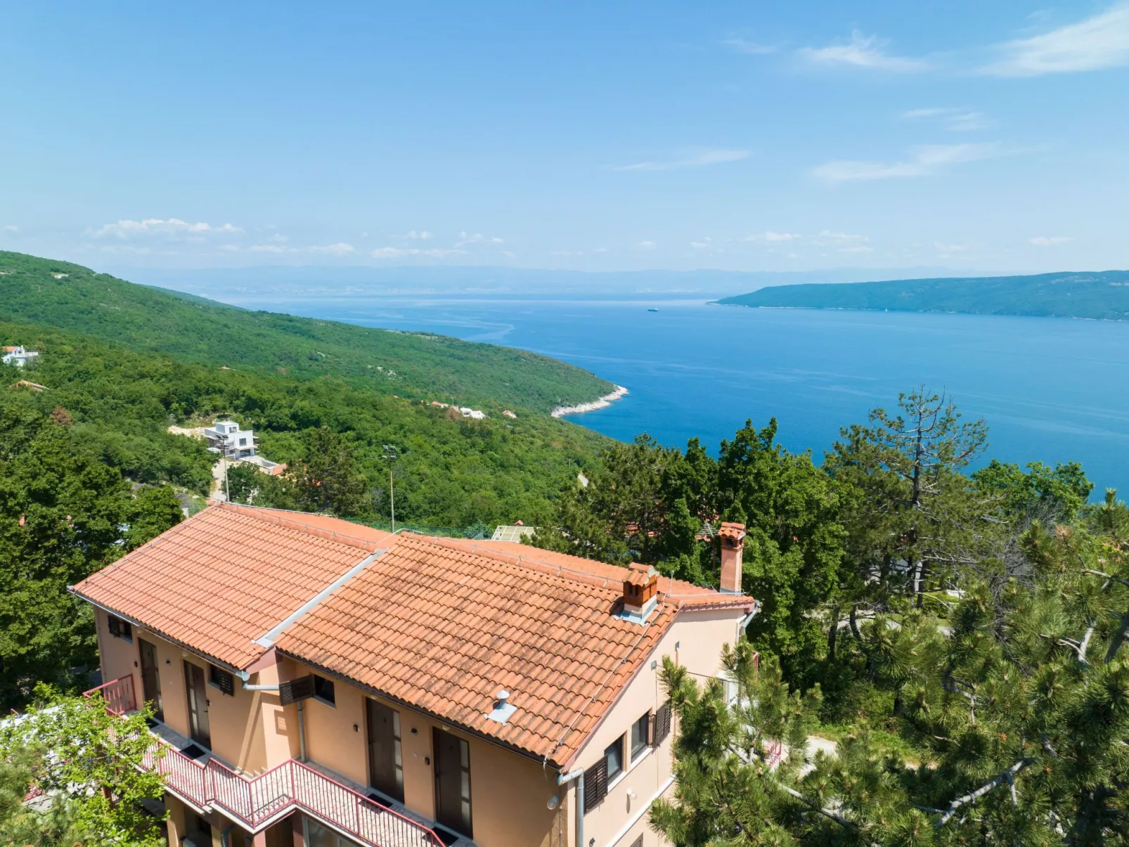 Luxury Seaview Apartment - Image-tags.info