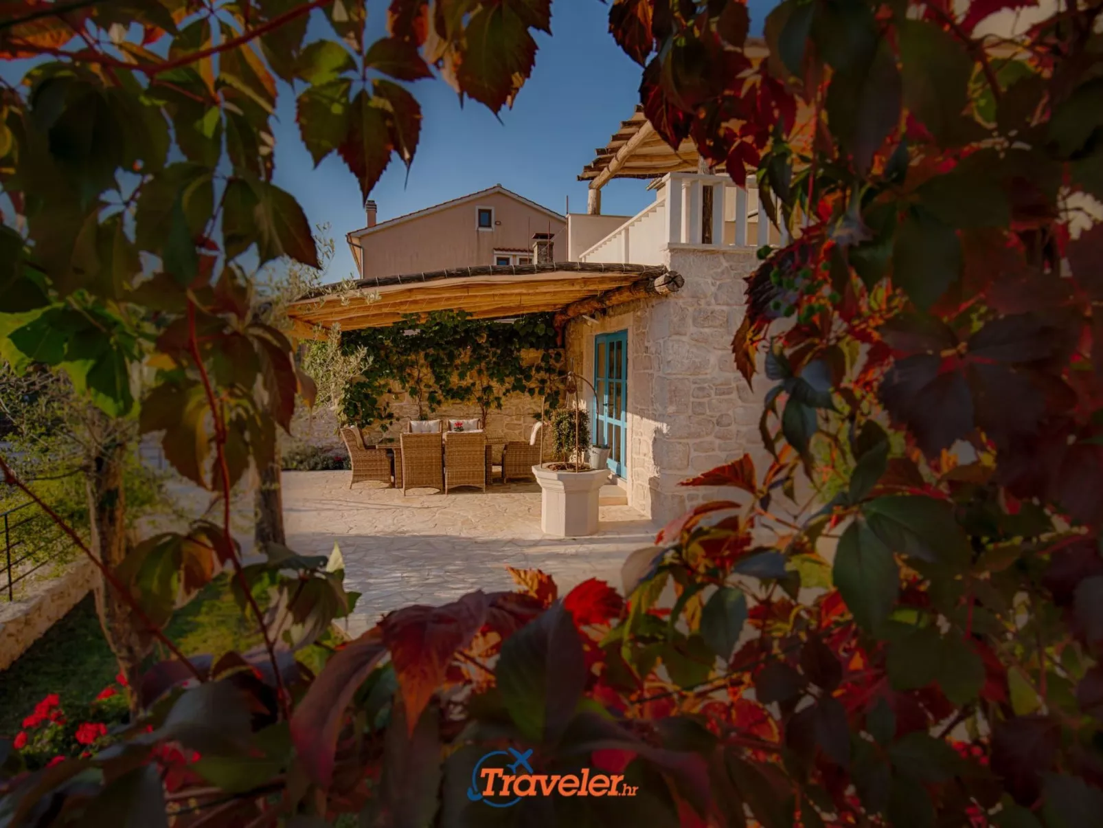 Schöne Steinvilla mit beheiztem Pool und Sauna - Image-tags.info