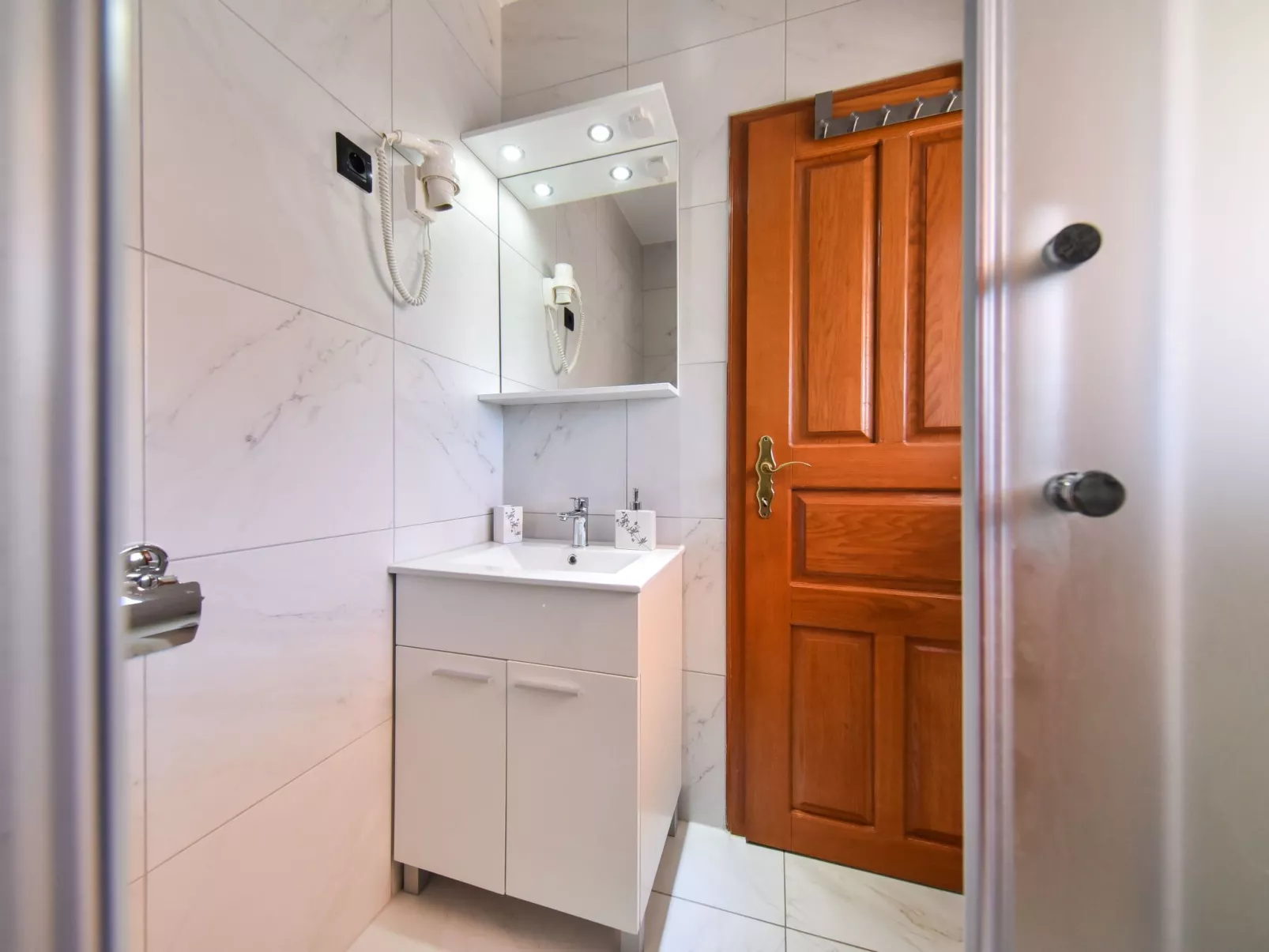 Apartment Ledinko 3 - Image-tags.info