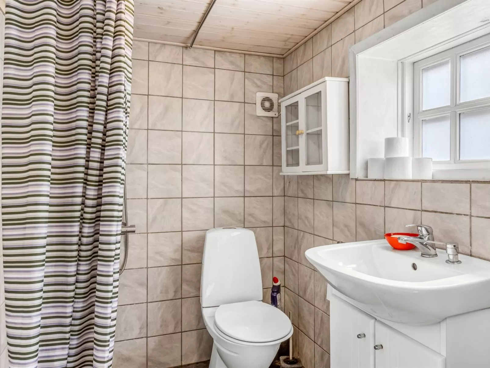 "Jouni" - 18km from the sea - Inside