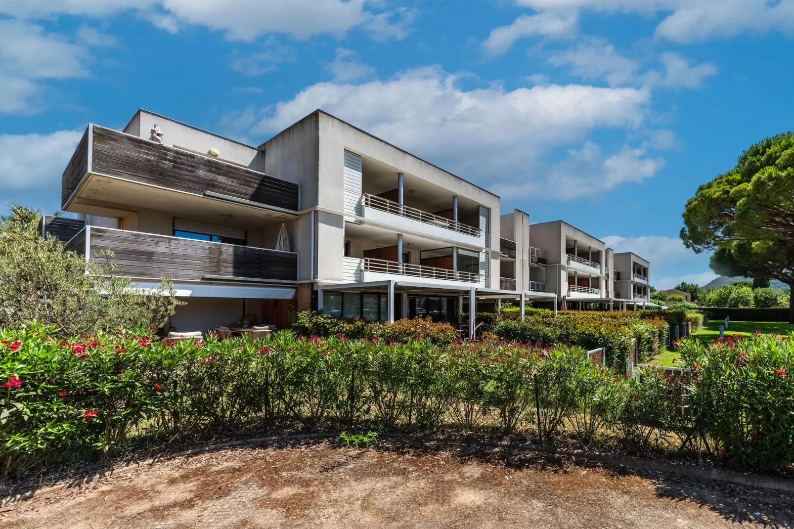 Carre Marine N°104 - 2P4 - Im Freien