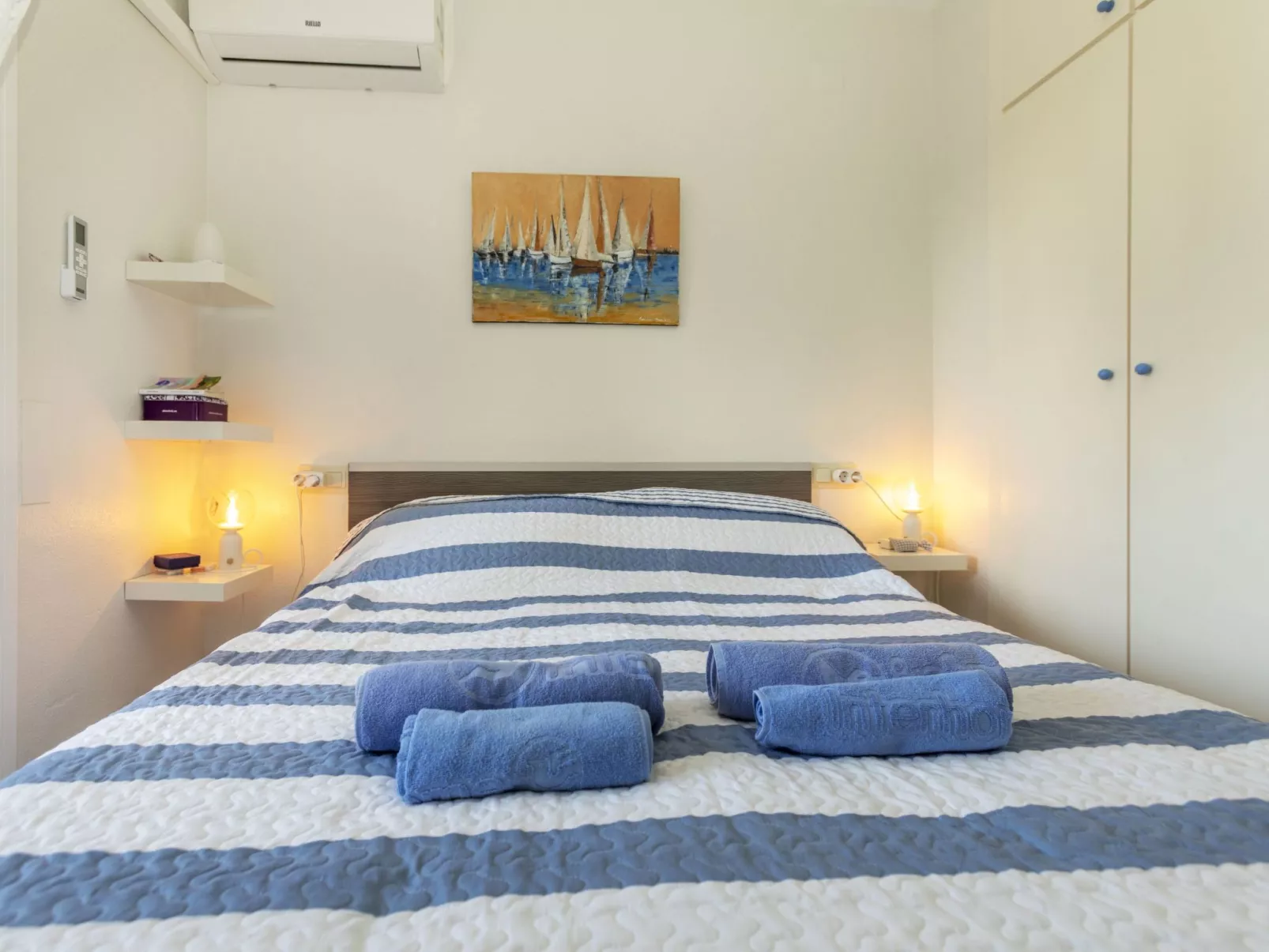 Los Pelicanos V - Dedans