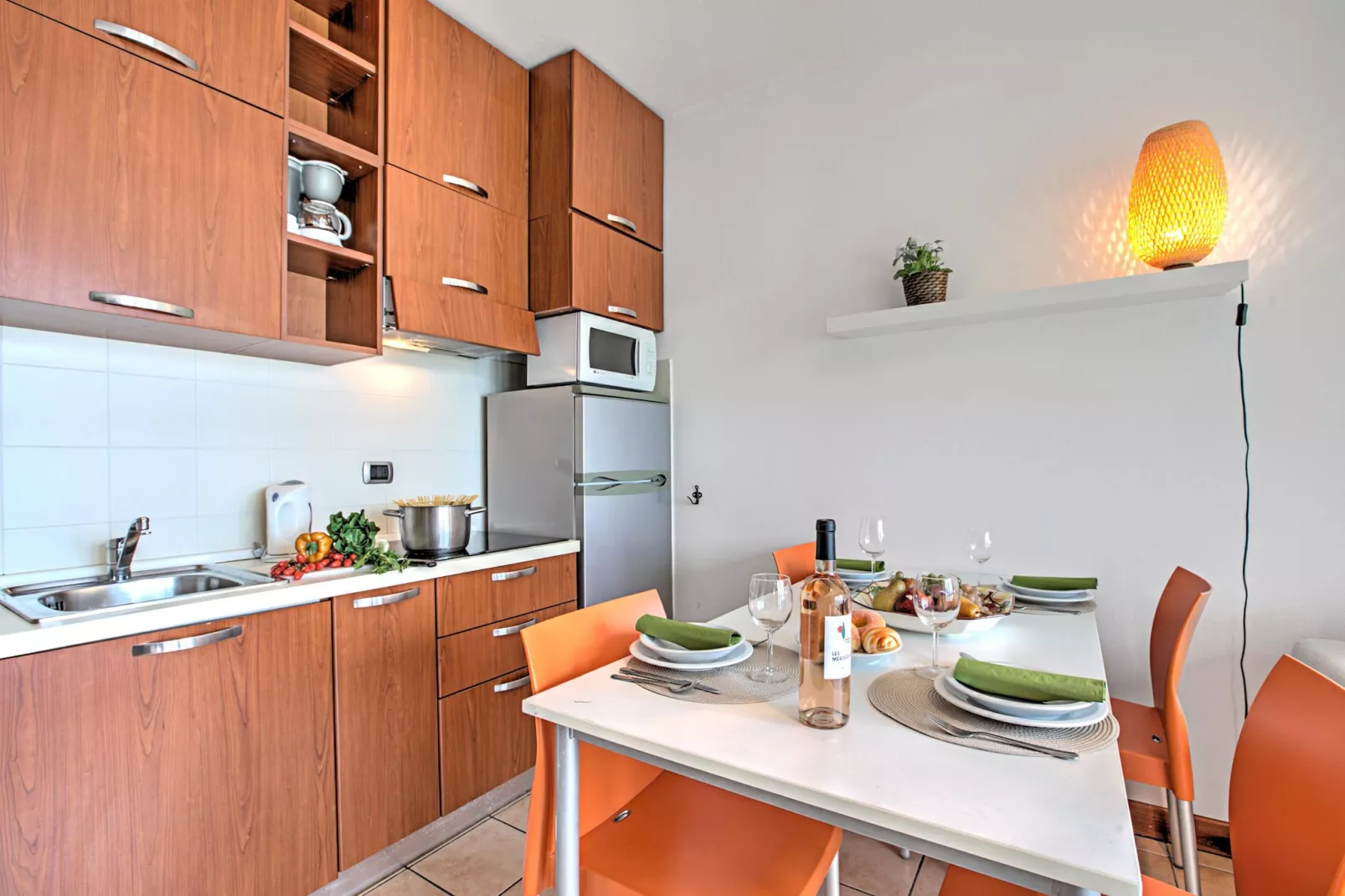 RESIDENCE PORTO LETIZIA - PALACE-2ROOM APT 6 PAX LAKE VIEW 8209 - P2LP6 - Kitchen