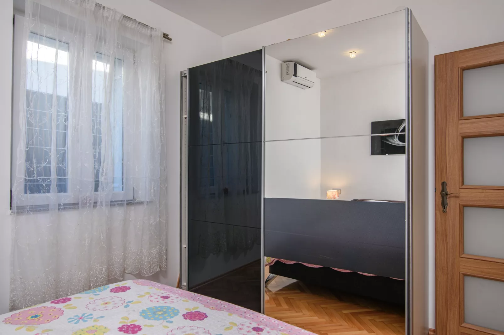 Apartment M1-Bedroom