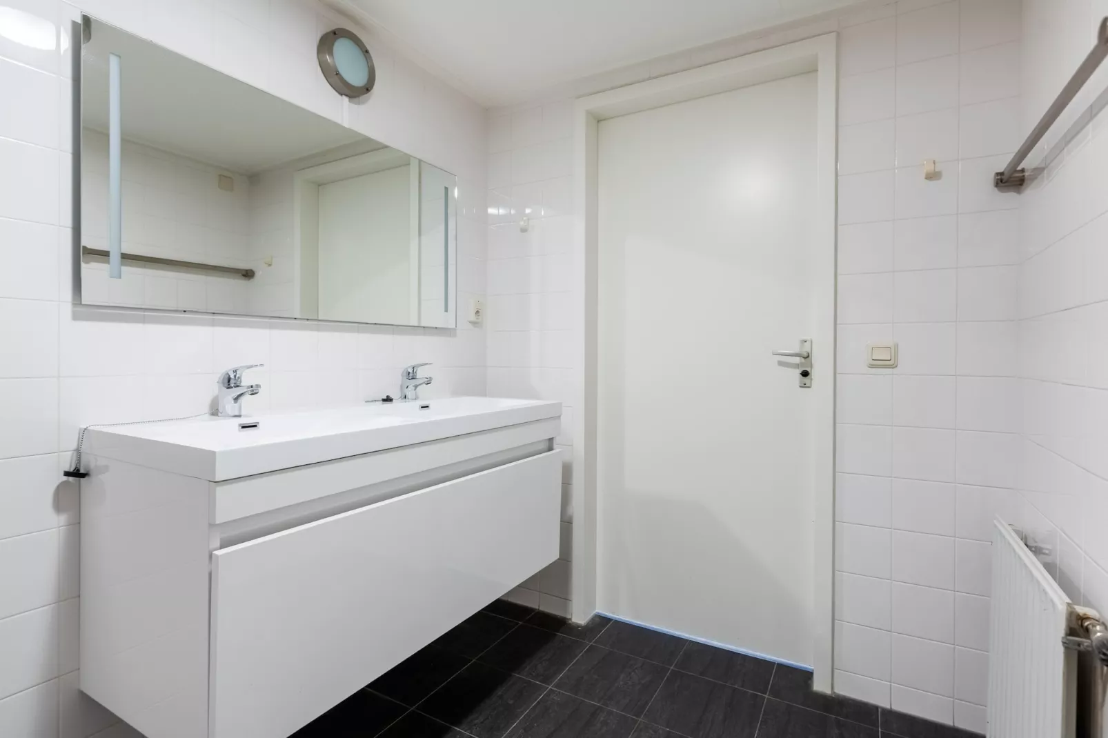 Roompot Beach Resort 21-Bathroom