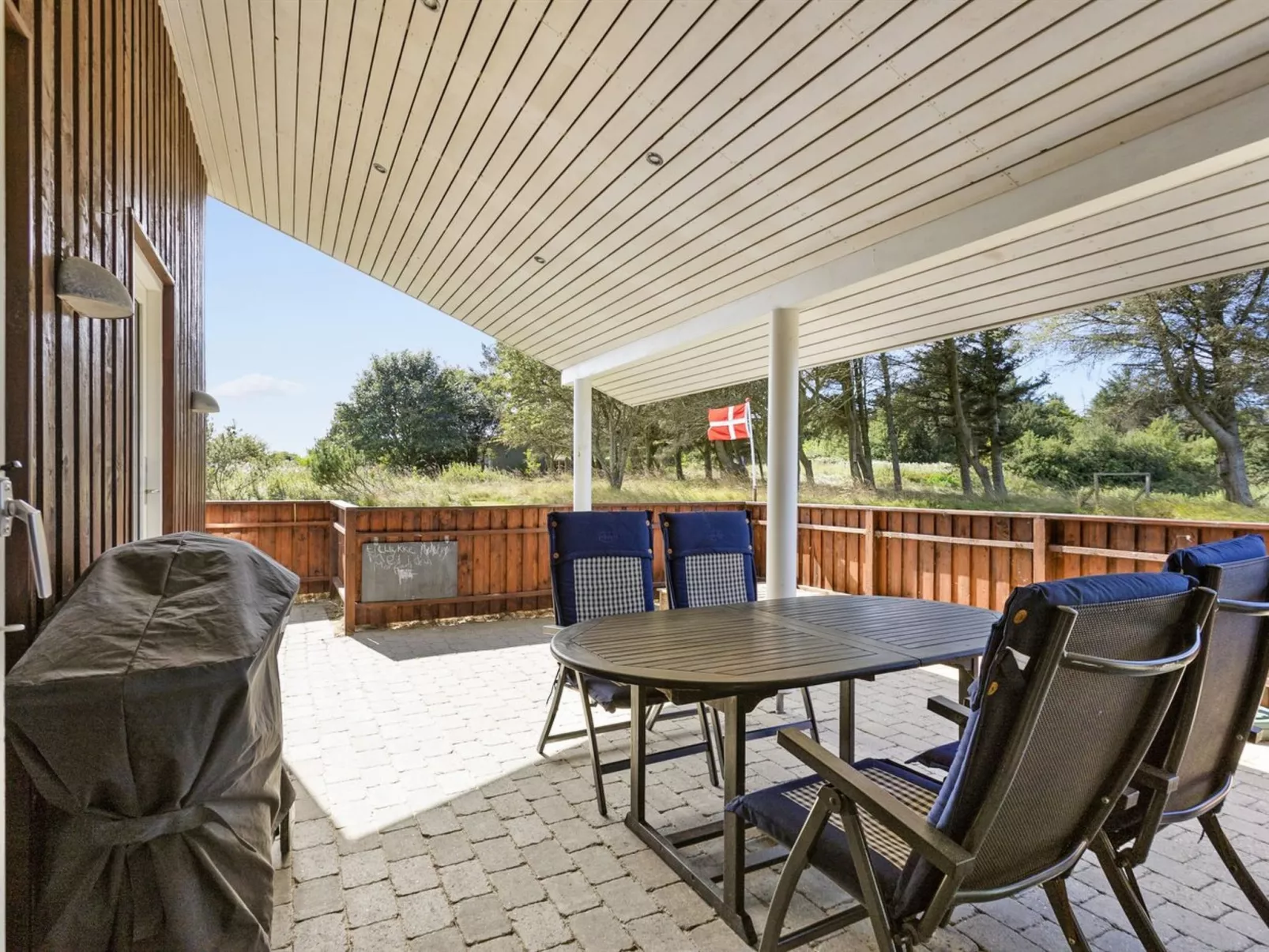 "Joris" - 1.5km from the sea-Draußen