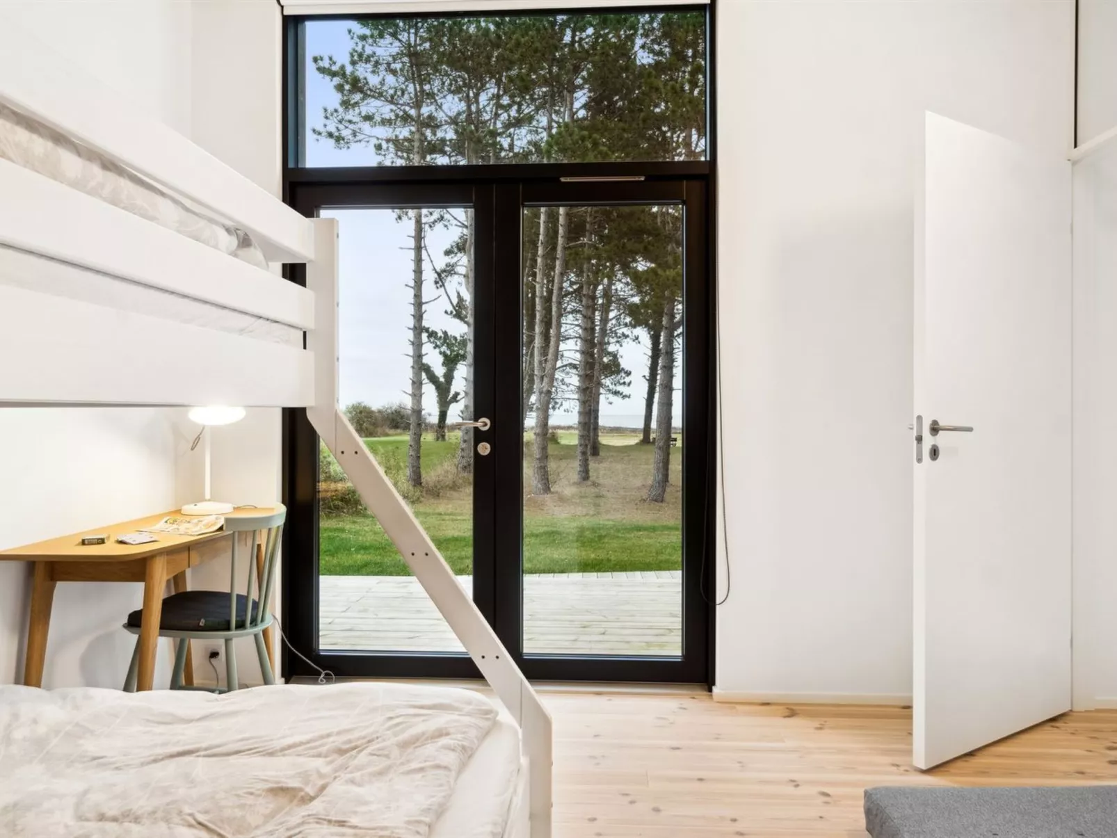 "Herlugh" - 10m from the sea - Drinnen