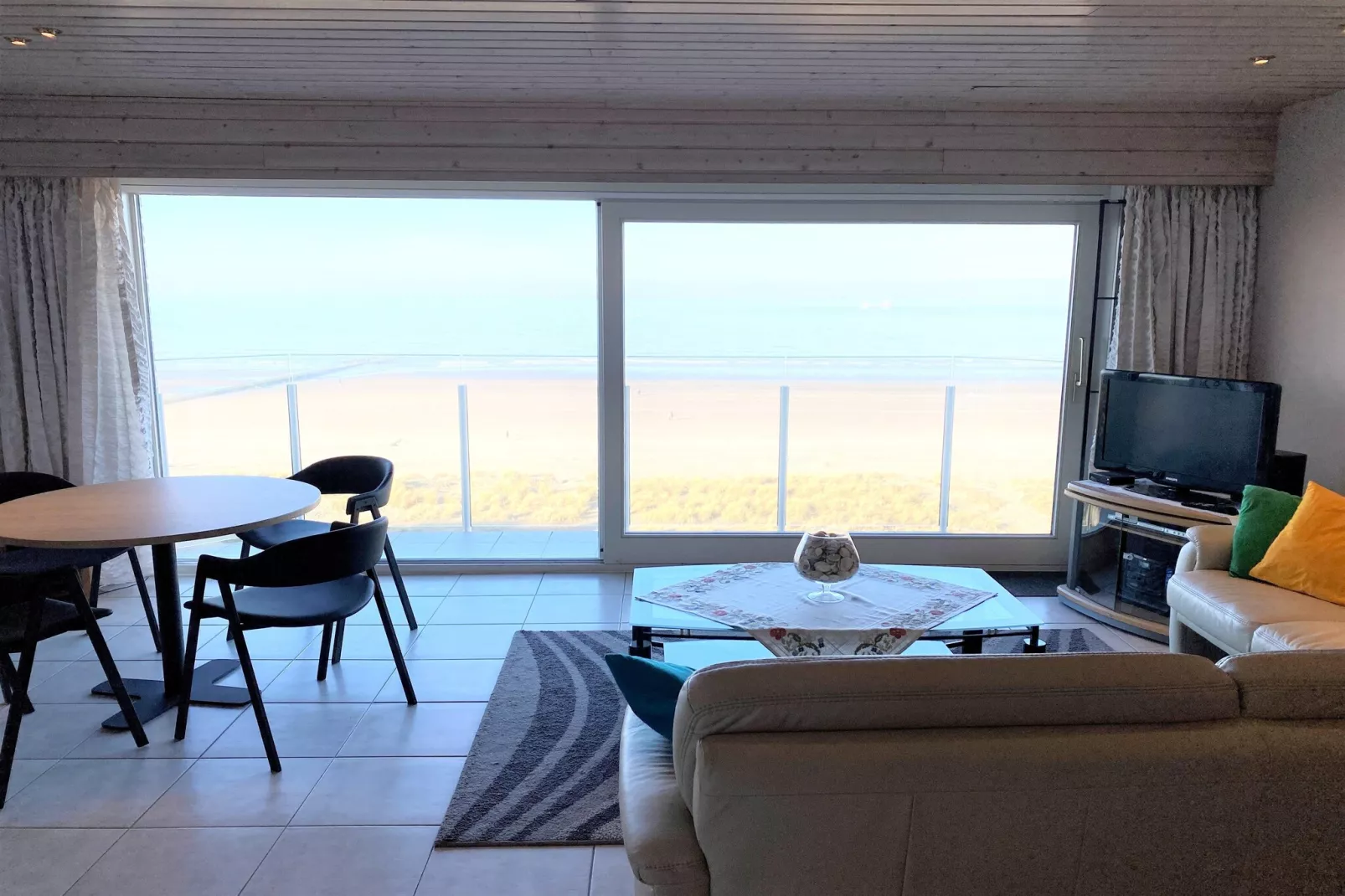 DE BRANDING 601-Salon