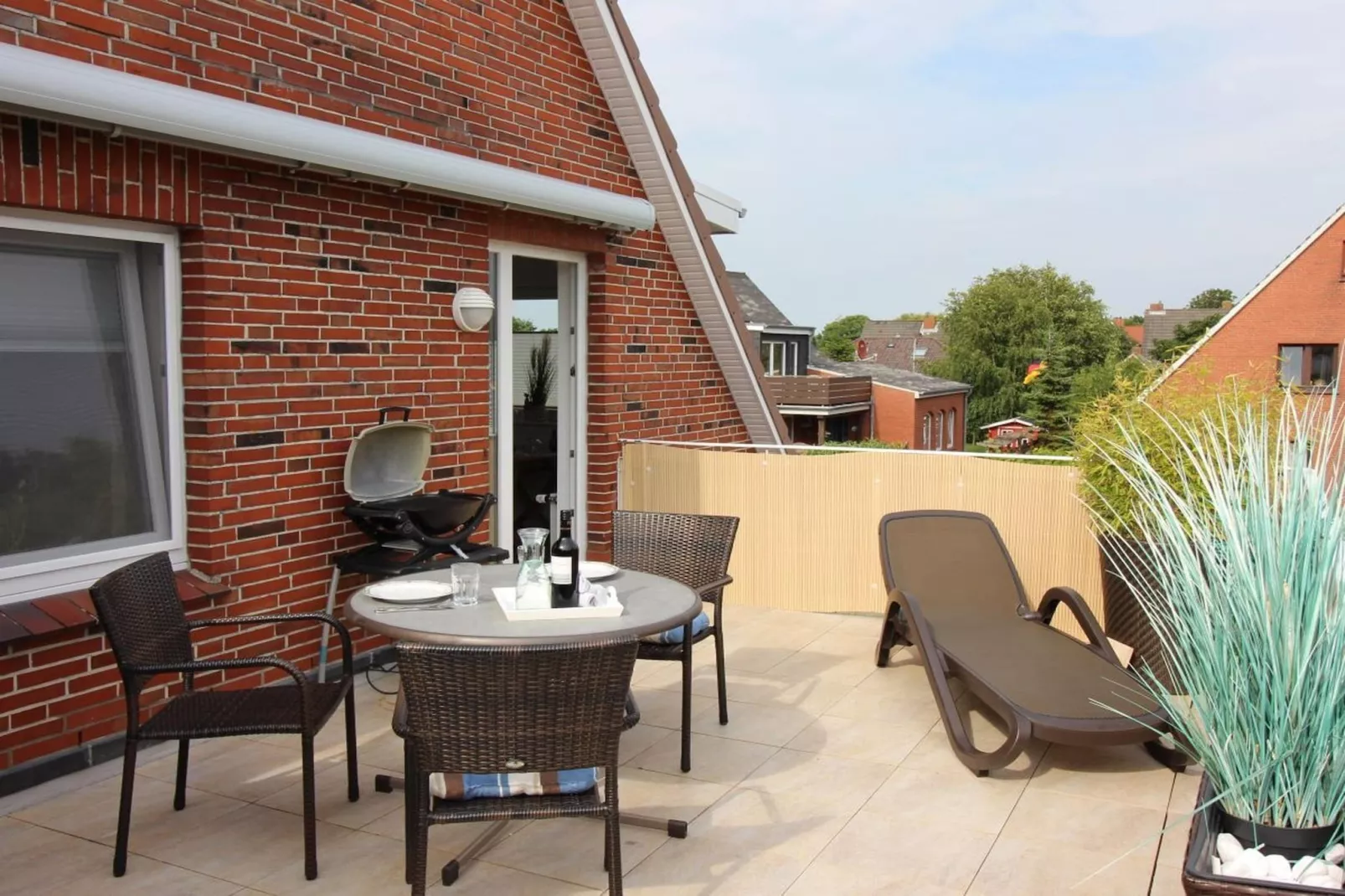 163551-Terrasse / balcon