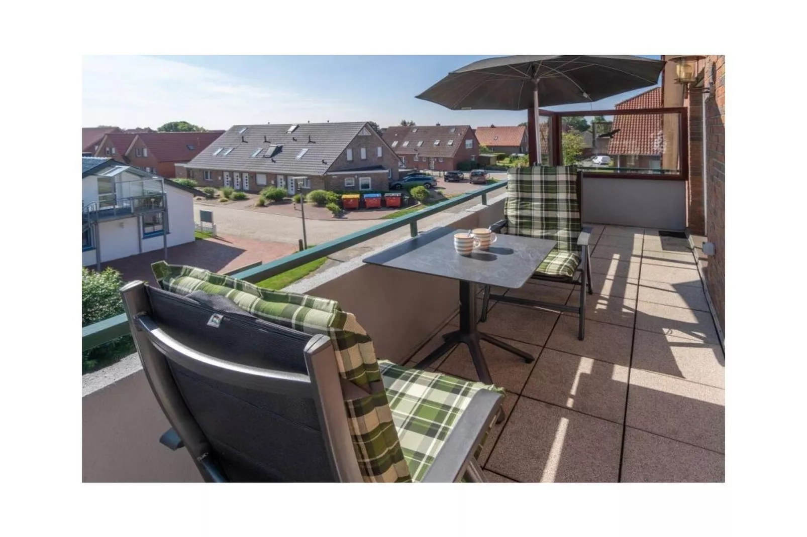 383458-Terrasse/Balkon