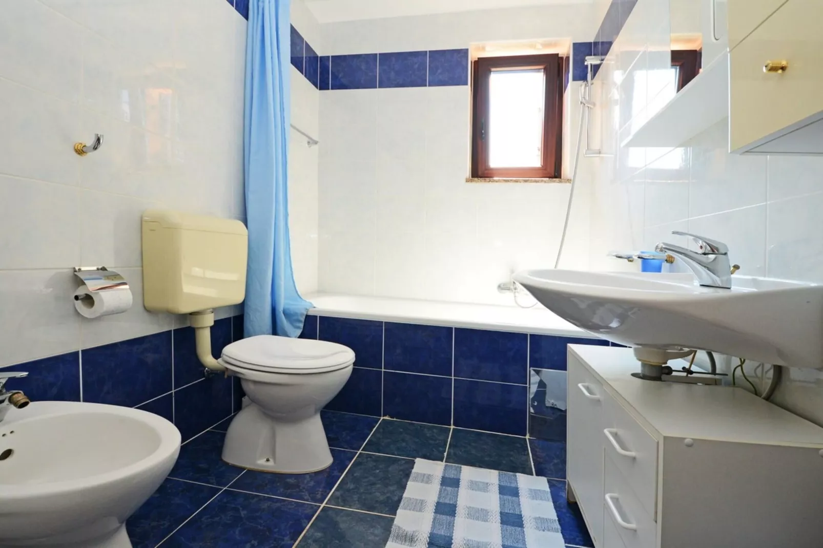 Apartment Filipin - Bathroom