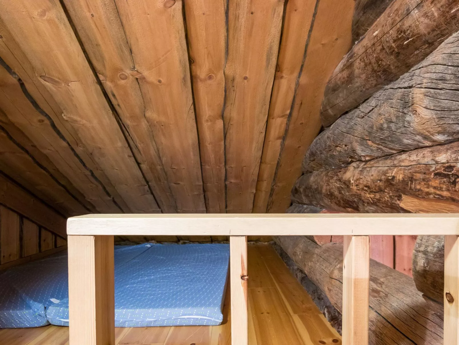 Lomaylläs d58 /palovaarankaarre 11b - Dedans