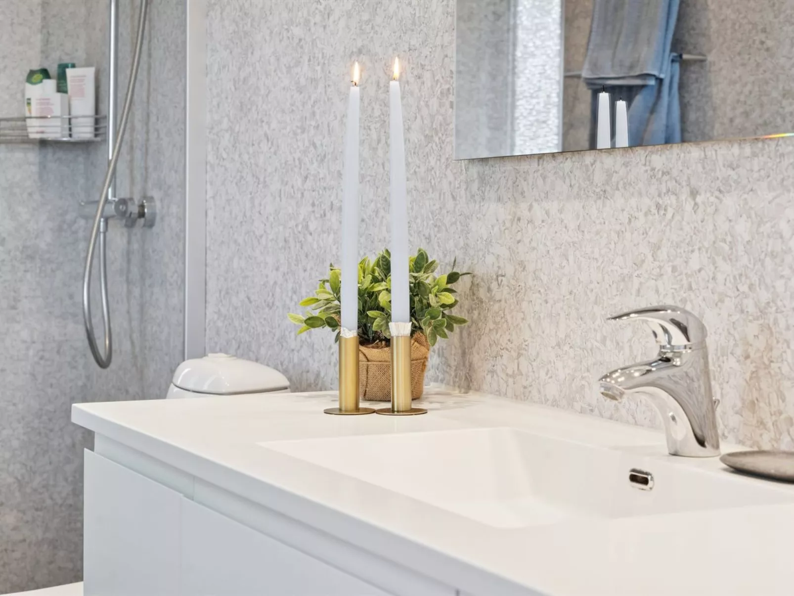 "Sighbiorn" - 150m to the fjord-Dedans