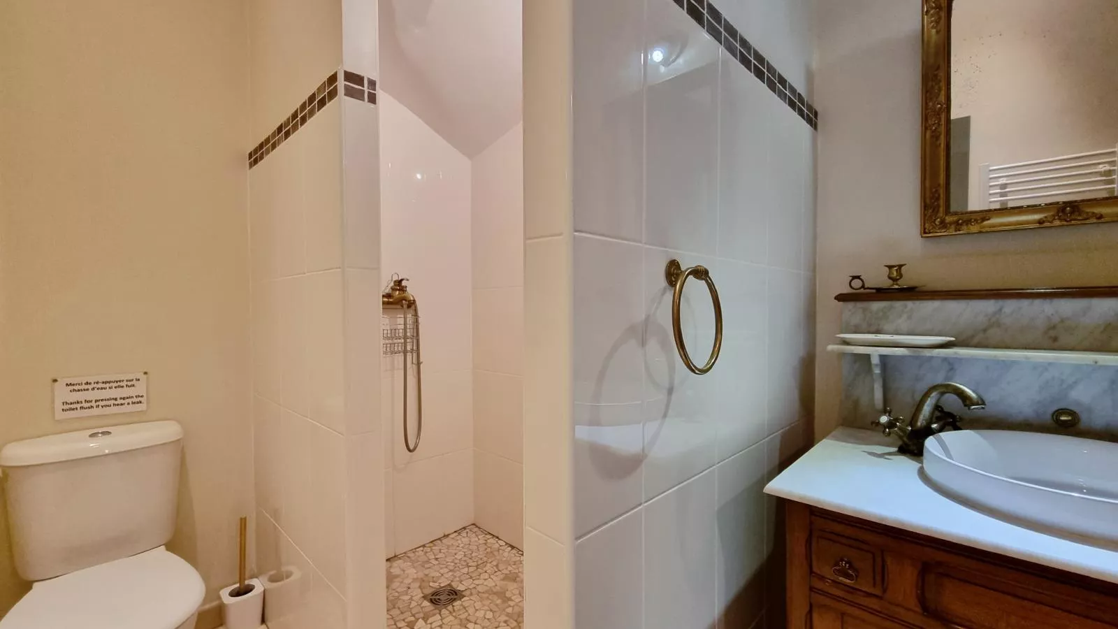 La maison des Vendangeurs 6-Badezimmer