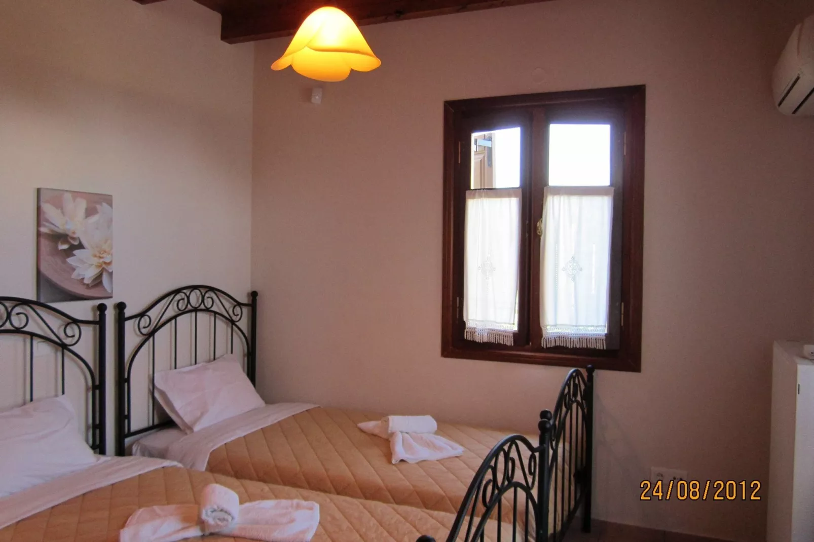 Villa Almond-Bedroom