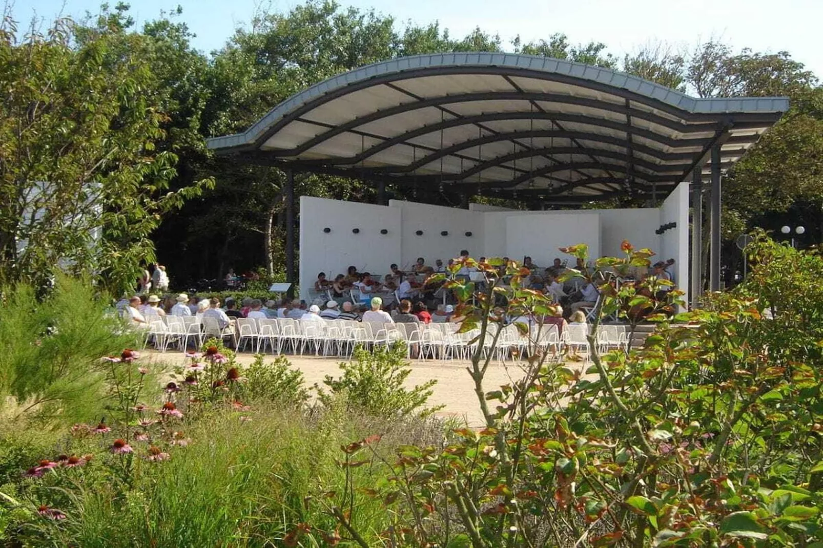 49410 - Zones été à 1 km