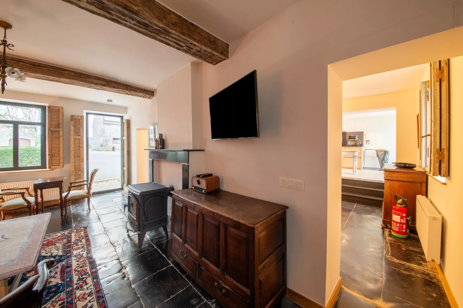 Maison Rose - Living room