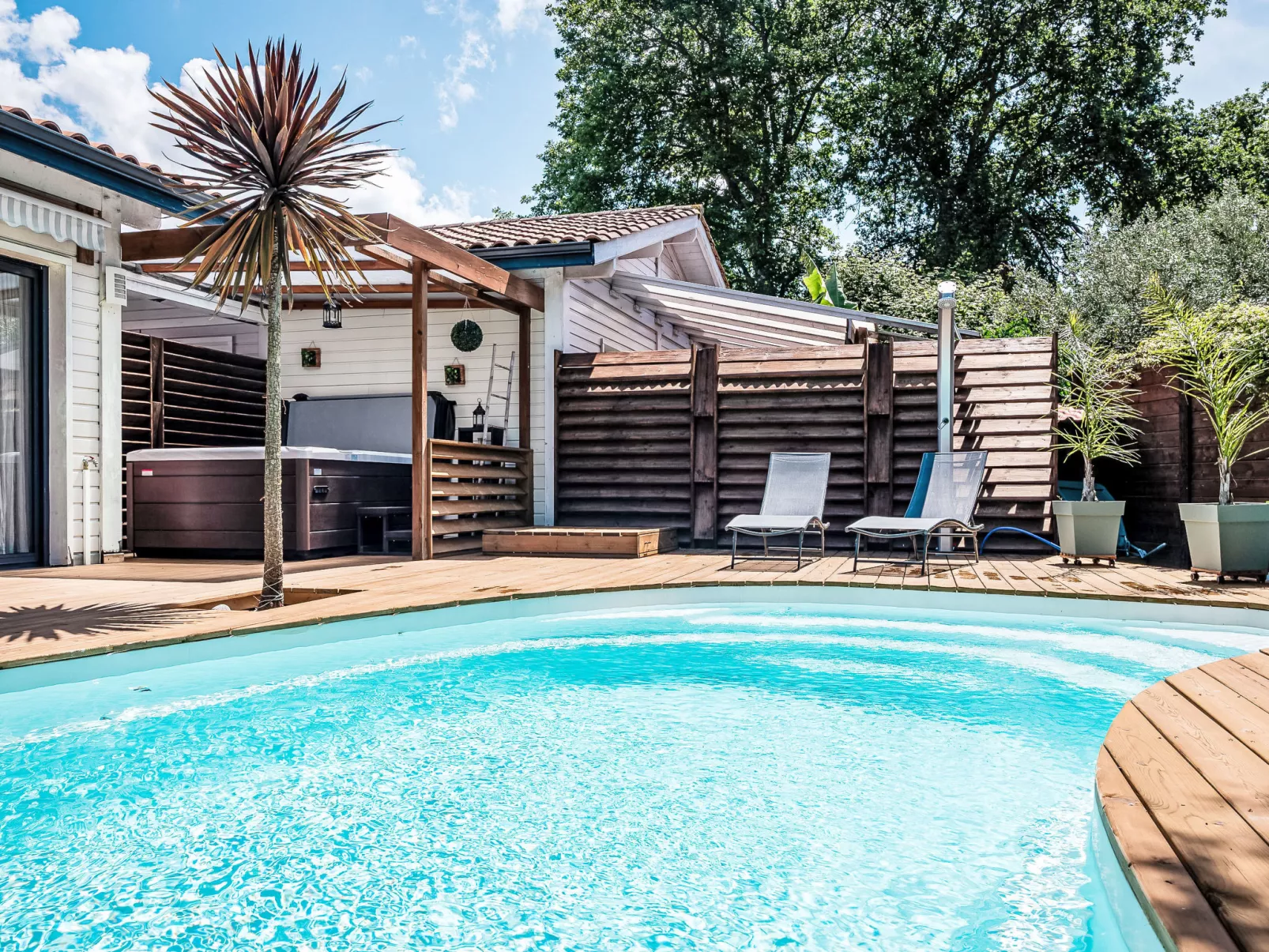 Villa Eden Bleu - Haus in Südlage mit beheiztem Pool und privatem Whirlpool - Outside