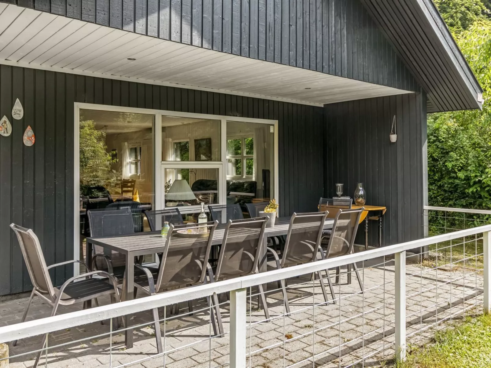 "Matias" - 30km from the sea-Draußen