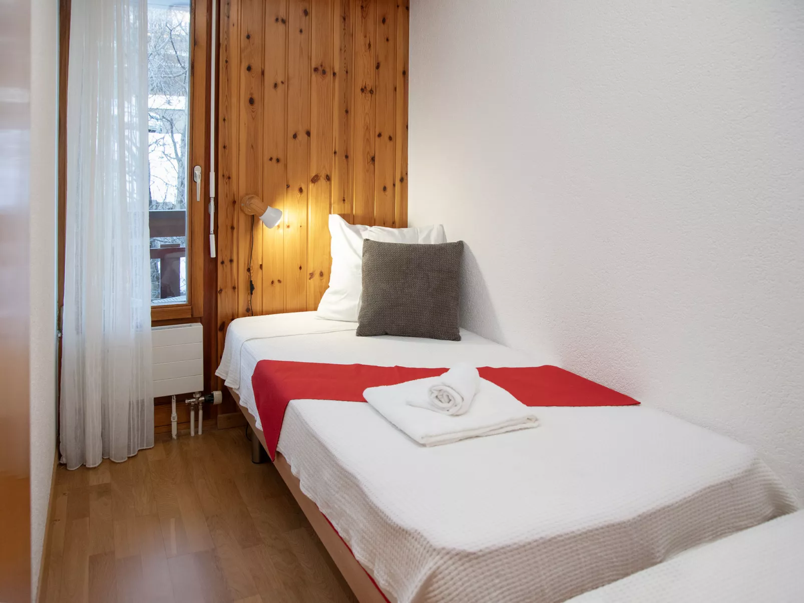 Eaux-Vives 205-Inside