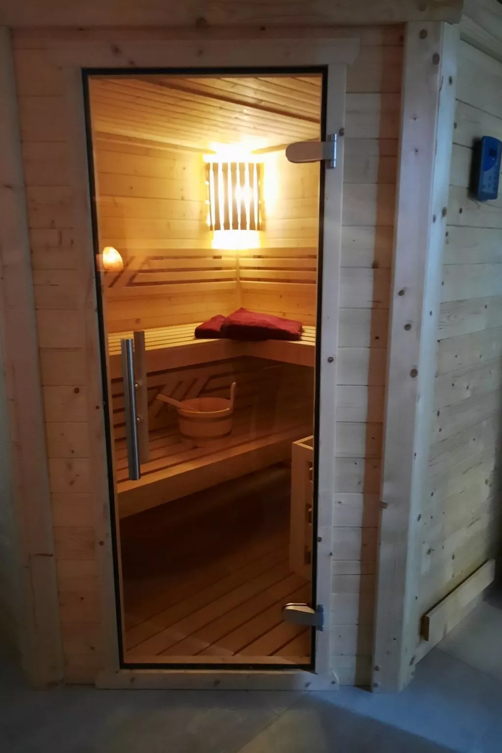 EifeLeben mit wunderschönem Garten-Inside