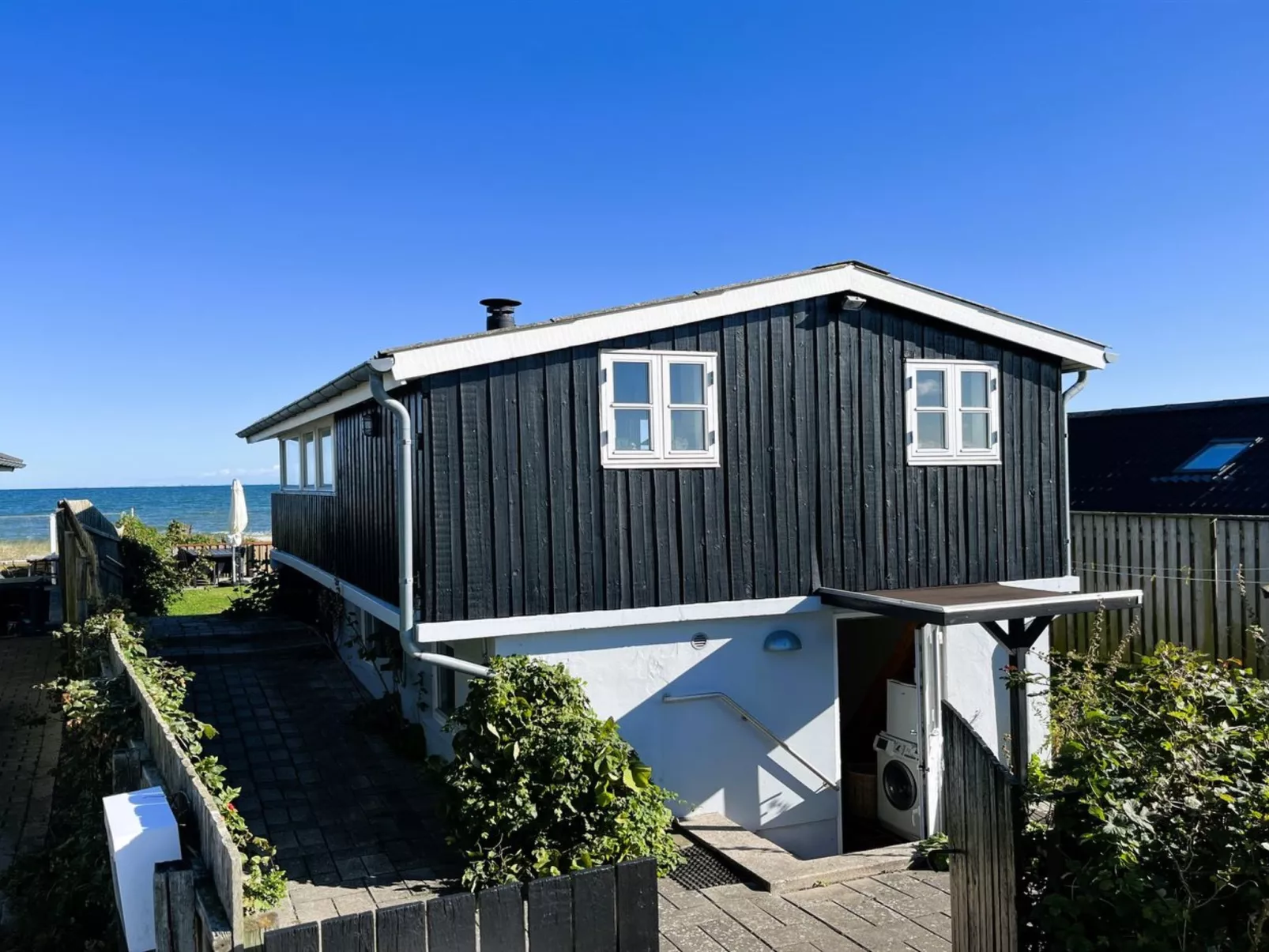 "Nedelko" - 20m from the sea-Draußen