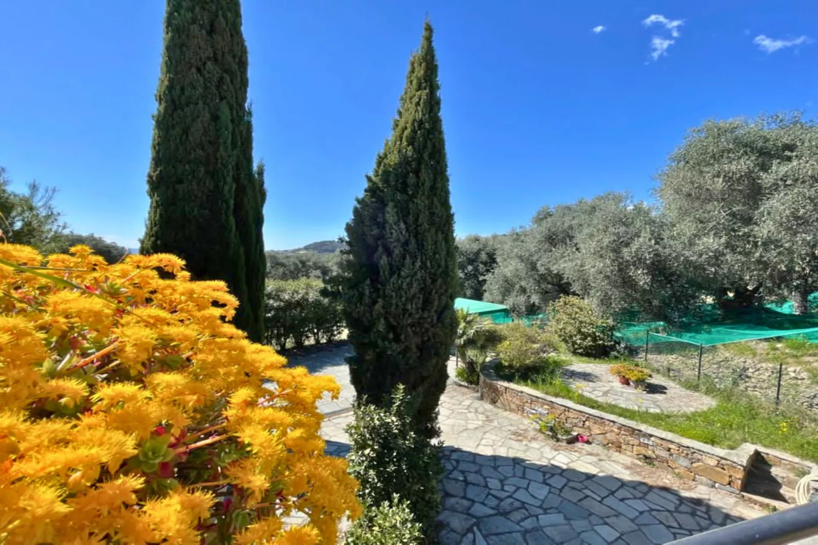 Apartment in einer charmanten Villa mit Meerblick Kreidl-Gardens in summer