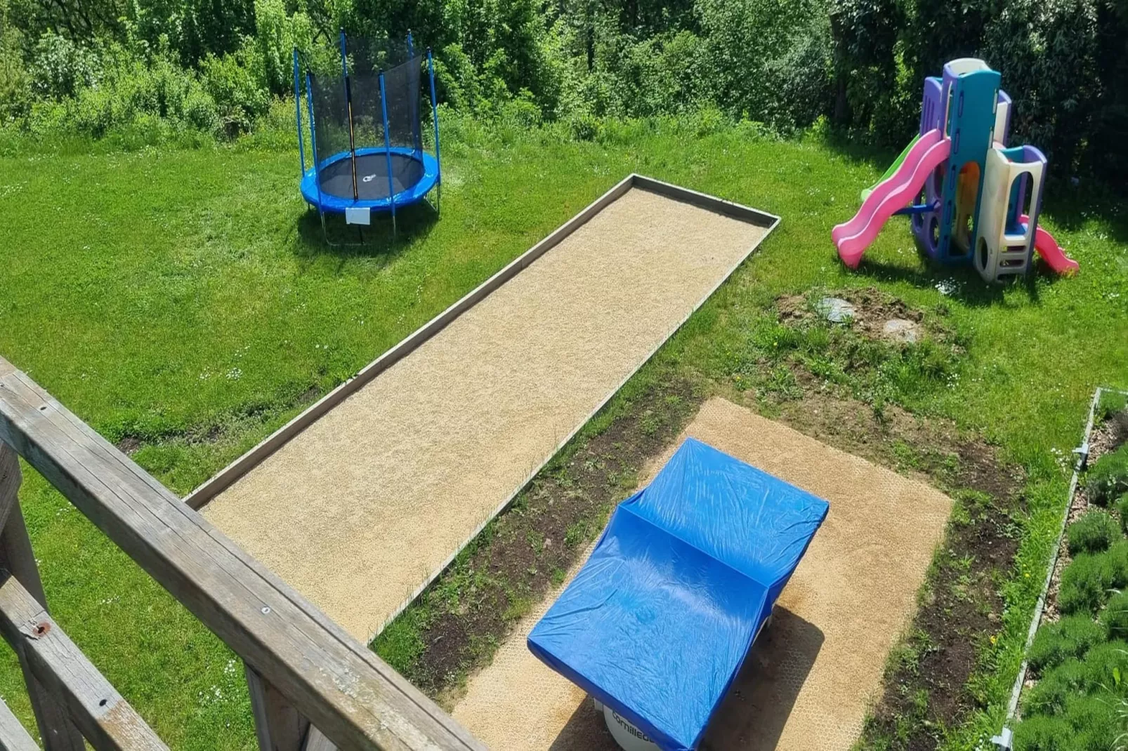 SPLENDID VIEW AYWAILLE-Gardens in summer