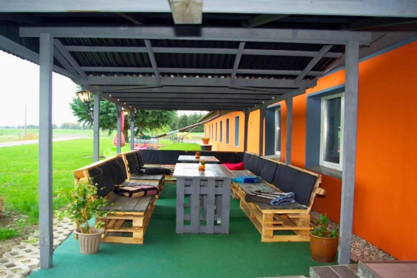 Jeamai’s Pension-Terrasse