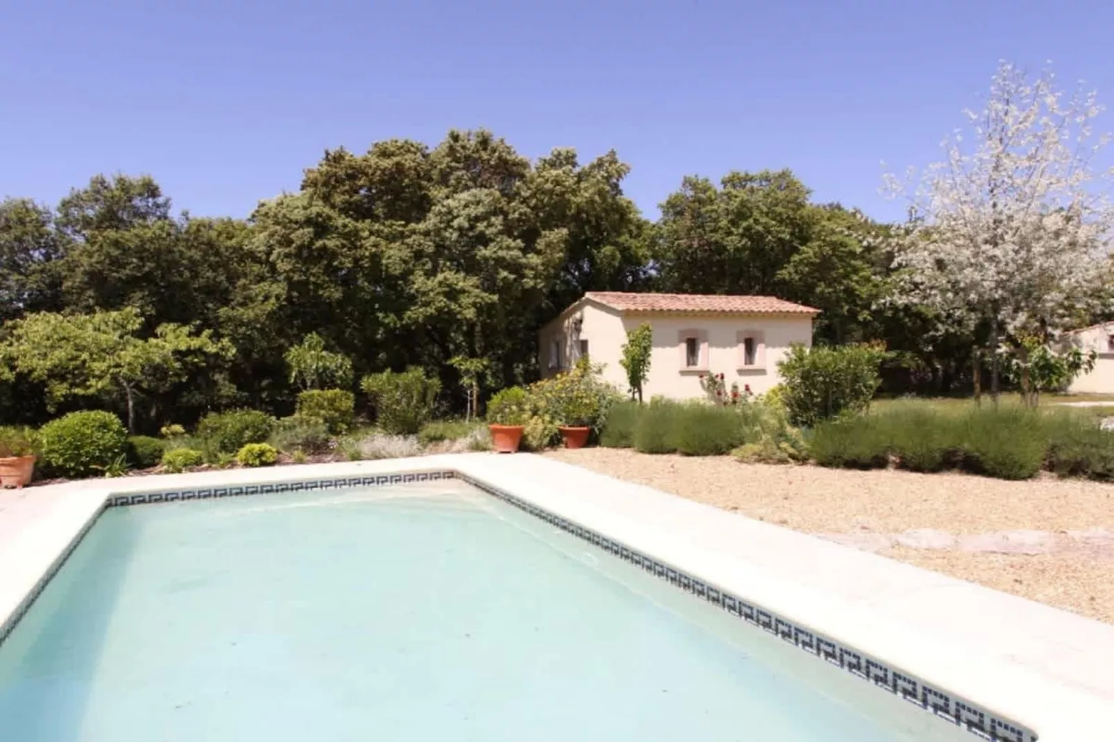 Studio Idéal pour des moments d'exceptions-Piscine