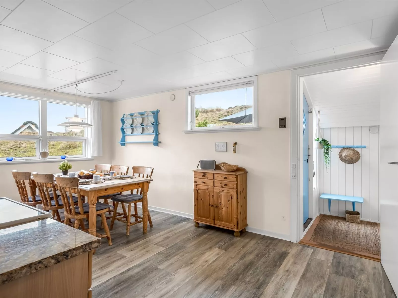 "Hanne" - 750m from the sea-Drinnen