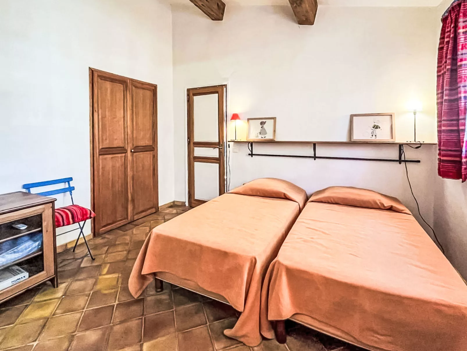 Le Grand Pin - Drinnen