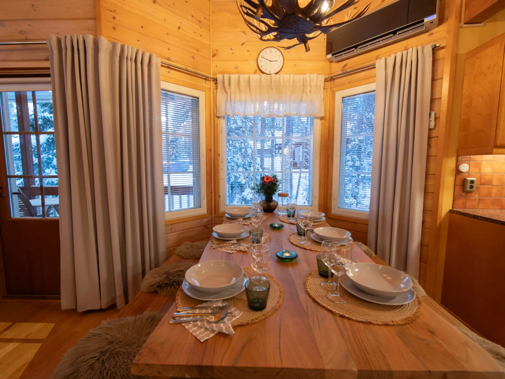 Lapinlisä - Drinnen