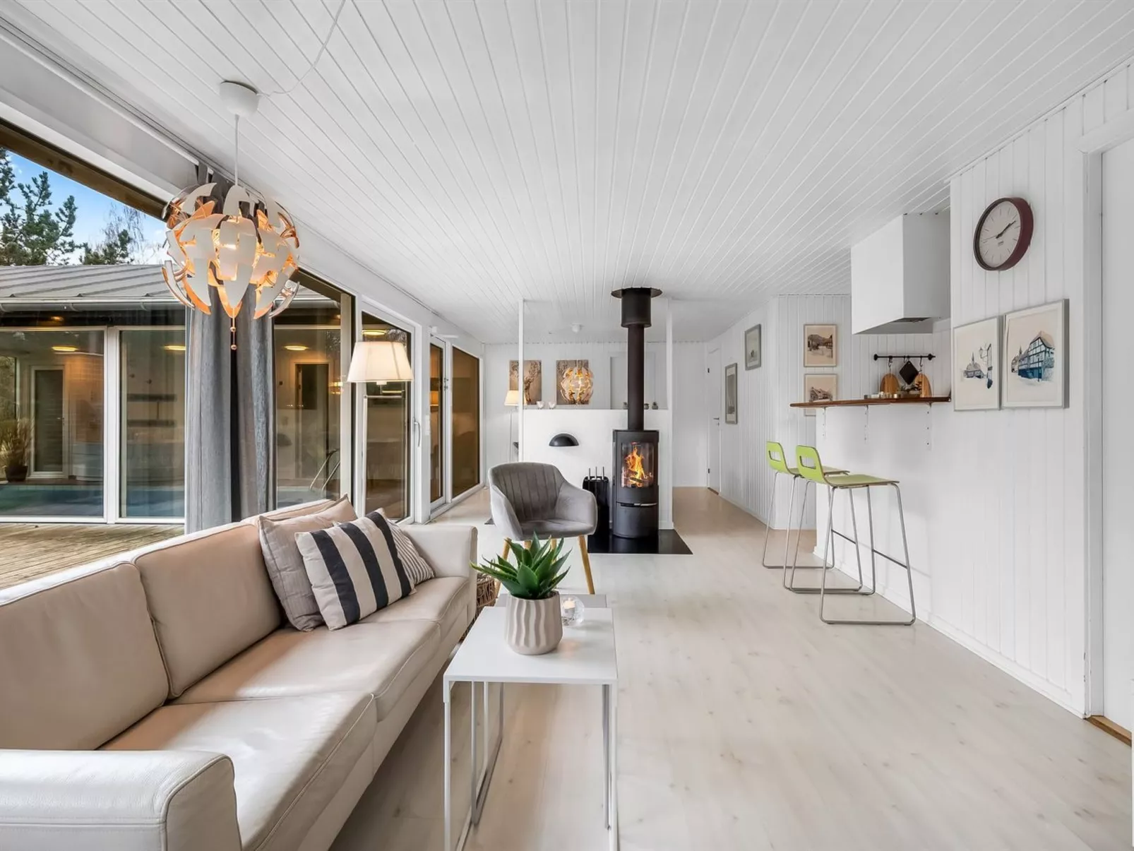 "Simjanka" - 800m from the sea-Drinnen