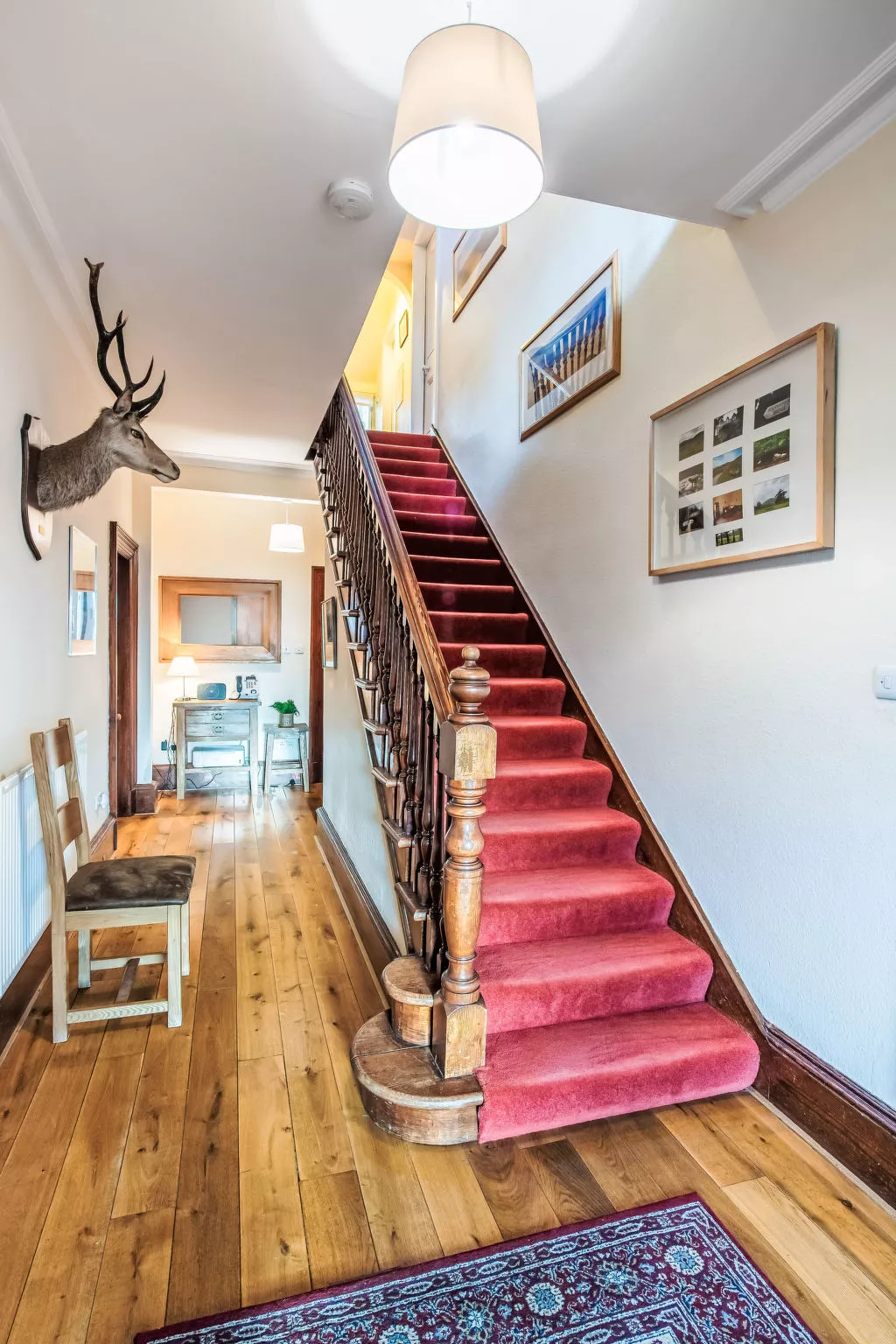 Netherwood - Drinnen