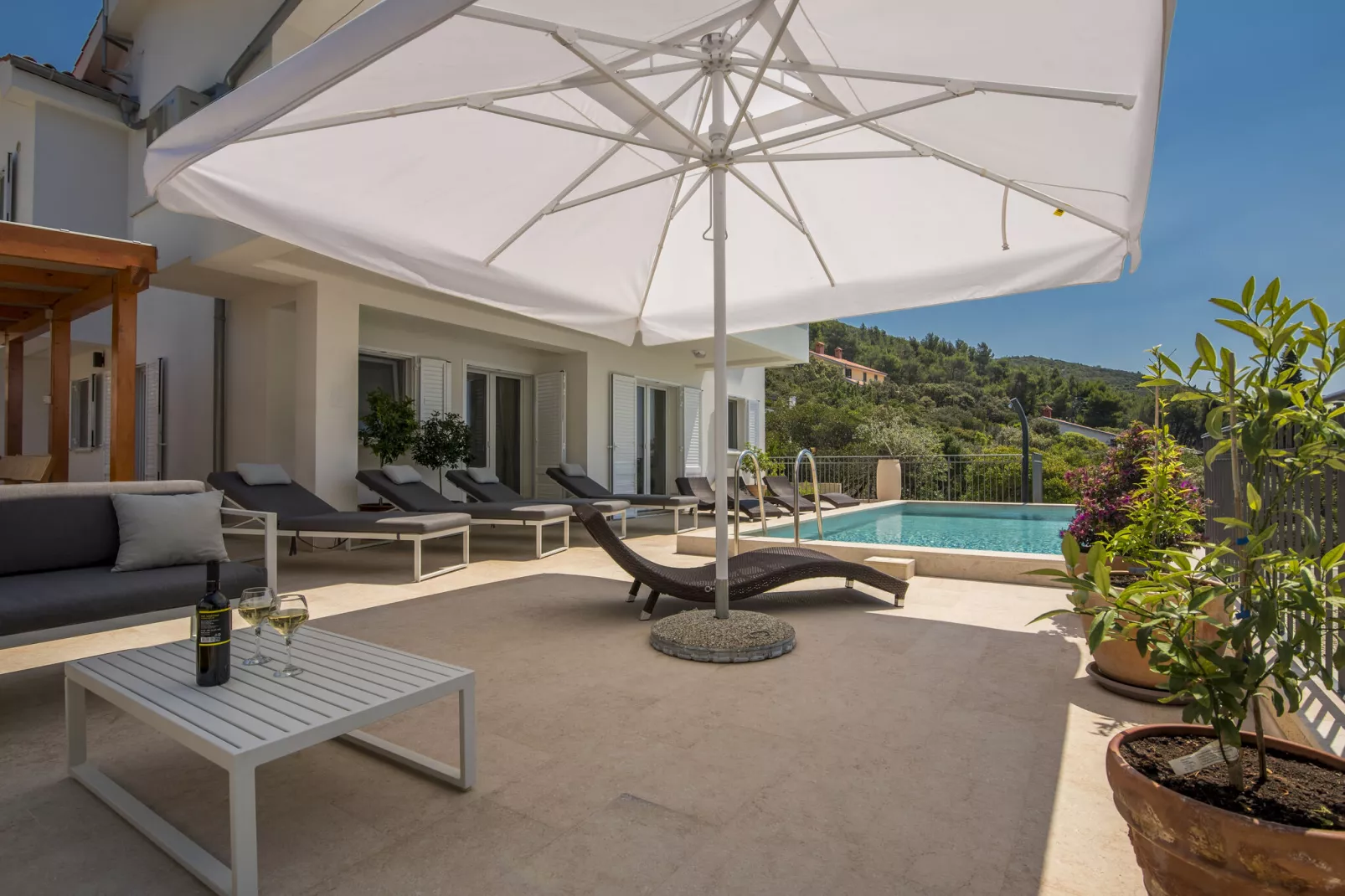 Villa St Martin-Reef-Terrace balcony