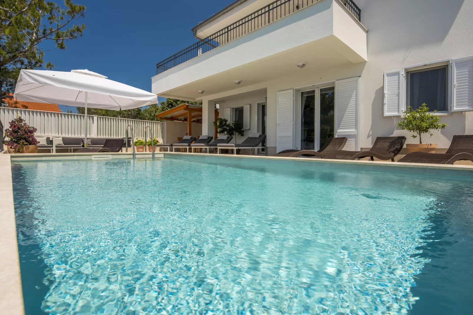 Villa St Martin-Reef-Exterior summer