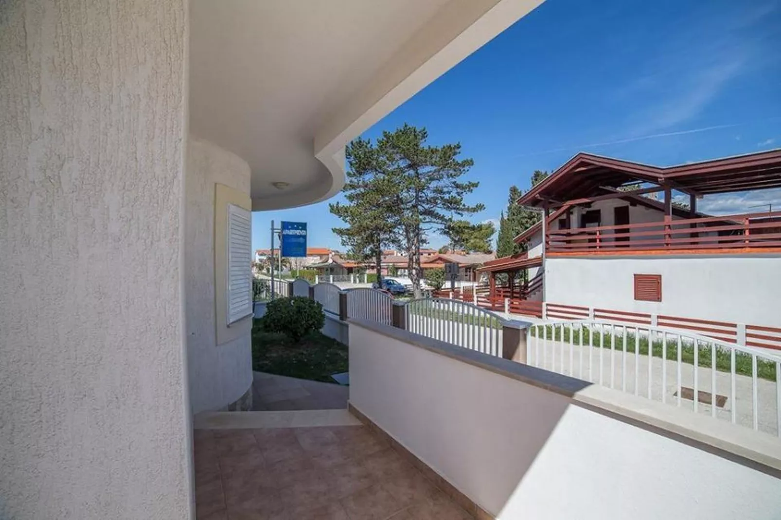 Apartments Anamarija - One Bedroom Apartment with Balcony (A2+2) 1 - Extérieur