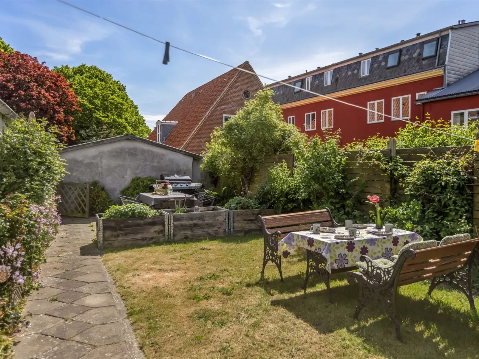 "Spase" - 23km from the sea - Draußen