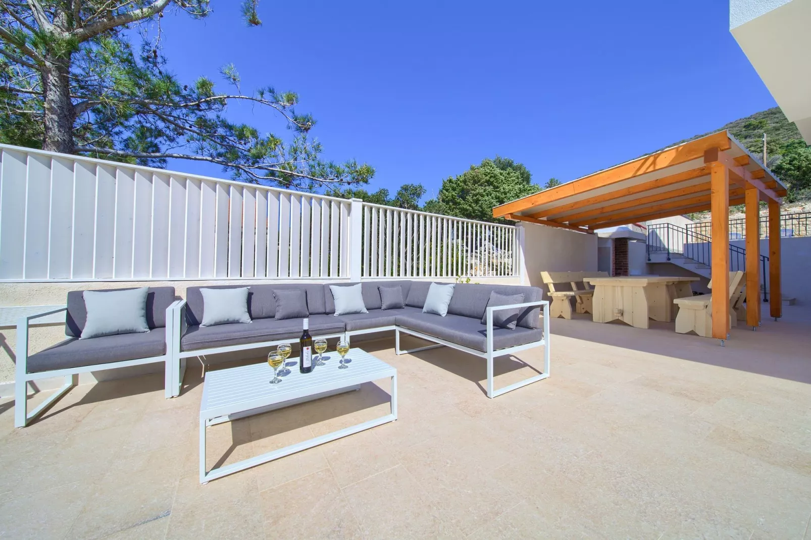 Villa St Martin-Reef-Terrace balcony