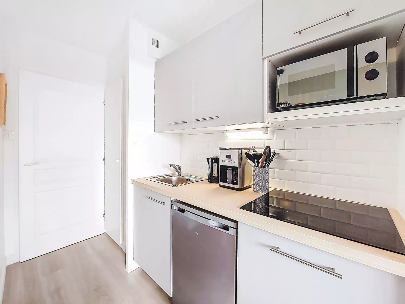 Garden and Sea- Appt T2 moderne, vue mer - Drinnen