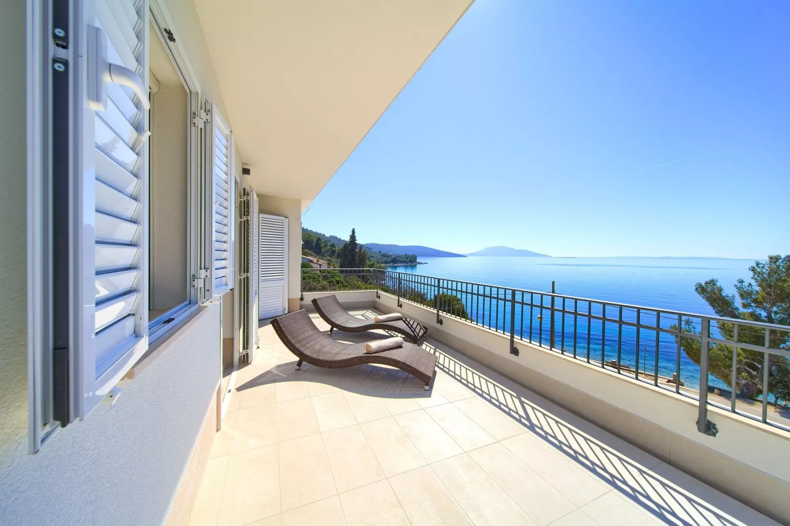 Villa St Martin-Reef-Terrace balcony