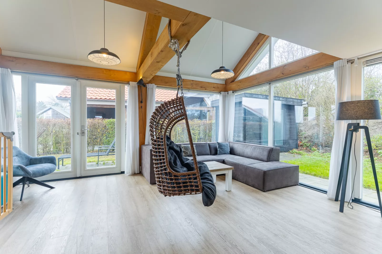 Zonnedorp 1 Solskin Renesse | Beach Holiday in Modern Holiday Home - Living room