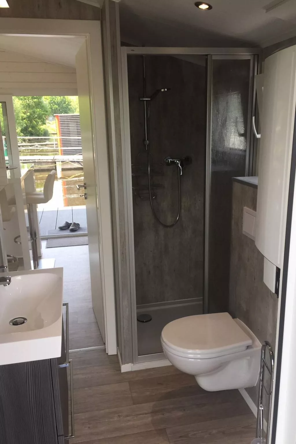 Hausboot KHT 1 Lacet mit Elektrokamin im Salon, 1 Schlafraum, Küche, Duschbad m - Image-tags.info