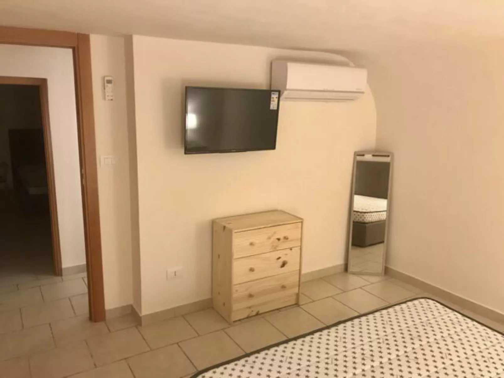 Alley's Haus - Image-tags.info