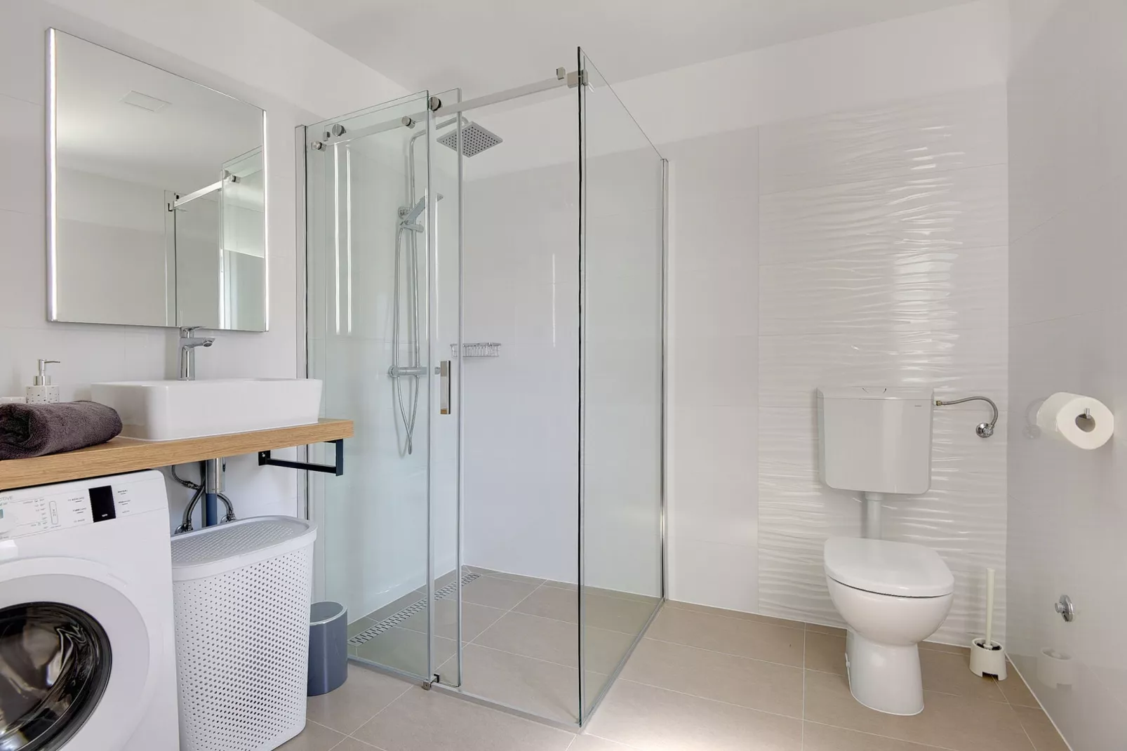 Casa Ori-Bathroom