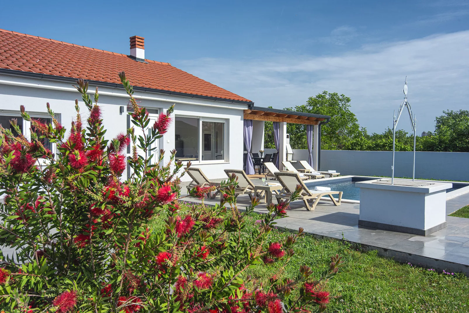 Casa Ori-Gardens summer