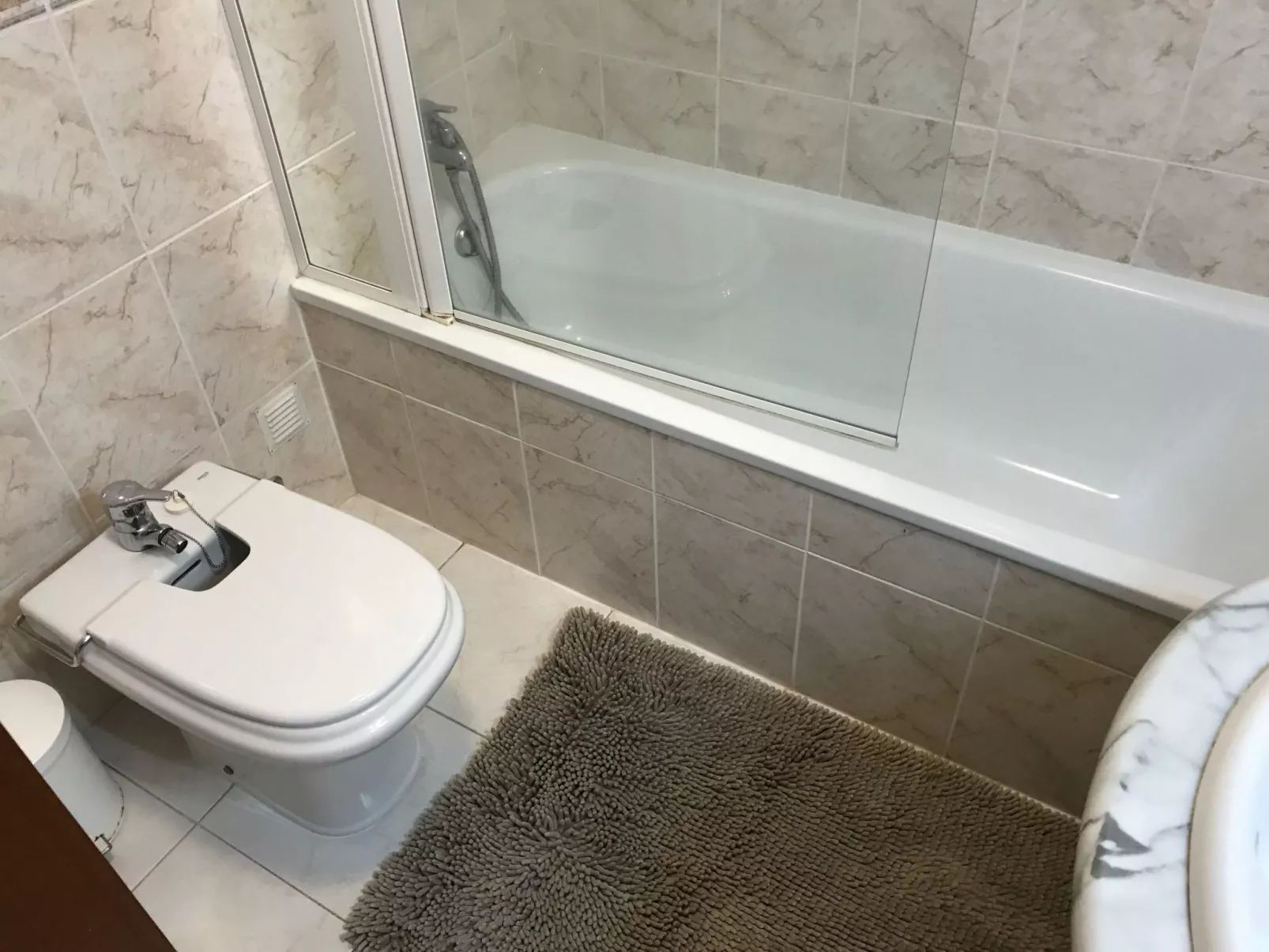 Mit Blick auf das Wasser-Image-tags.info